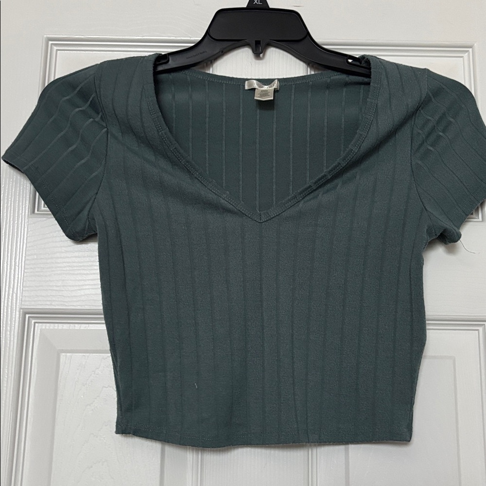 Bozzolo light teal Ribbed Knit cropped  Top size small